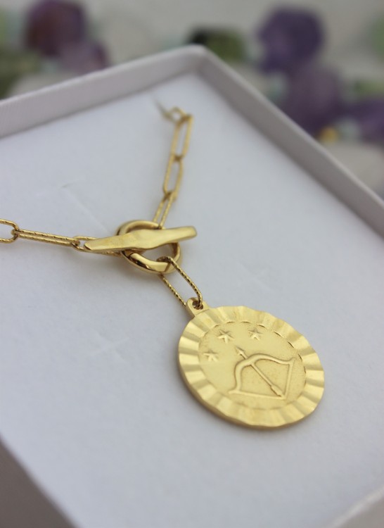 Naszyjnik z medalionem to najlepsza forma talizmanu. Moneta na łańcuszku. Motywujący naszyjnik. Rozwój osobisty. medalion. amulet talizman. Zapięcie przewlekane typu toggle. Mierz wysoko