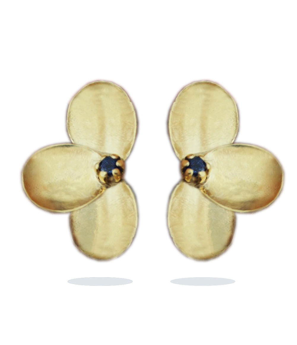 okazal kwiat-zlocony maly na bialym tle.jpg