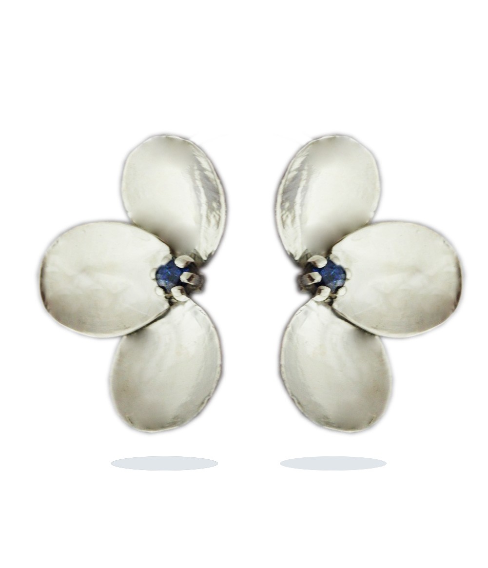 okazal kwiat-maly na bialym tle.jpg