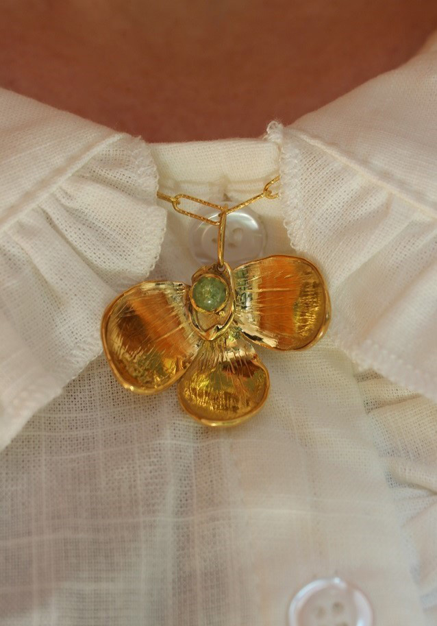 Kwiat nadziei z oliwinem